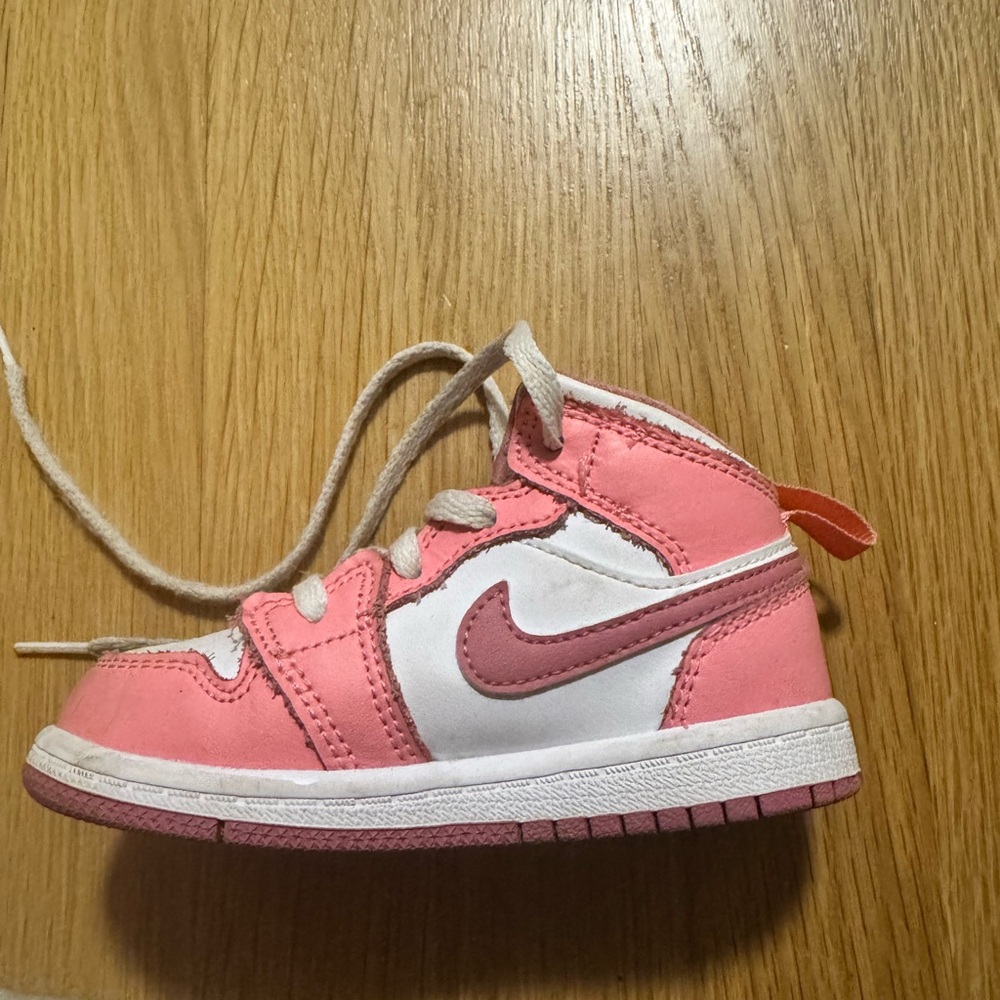 Toddler Jordan 1 Mid (TD) Valentine’s Day Edition 2023